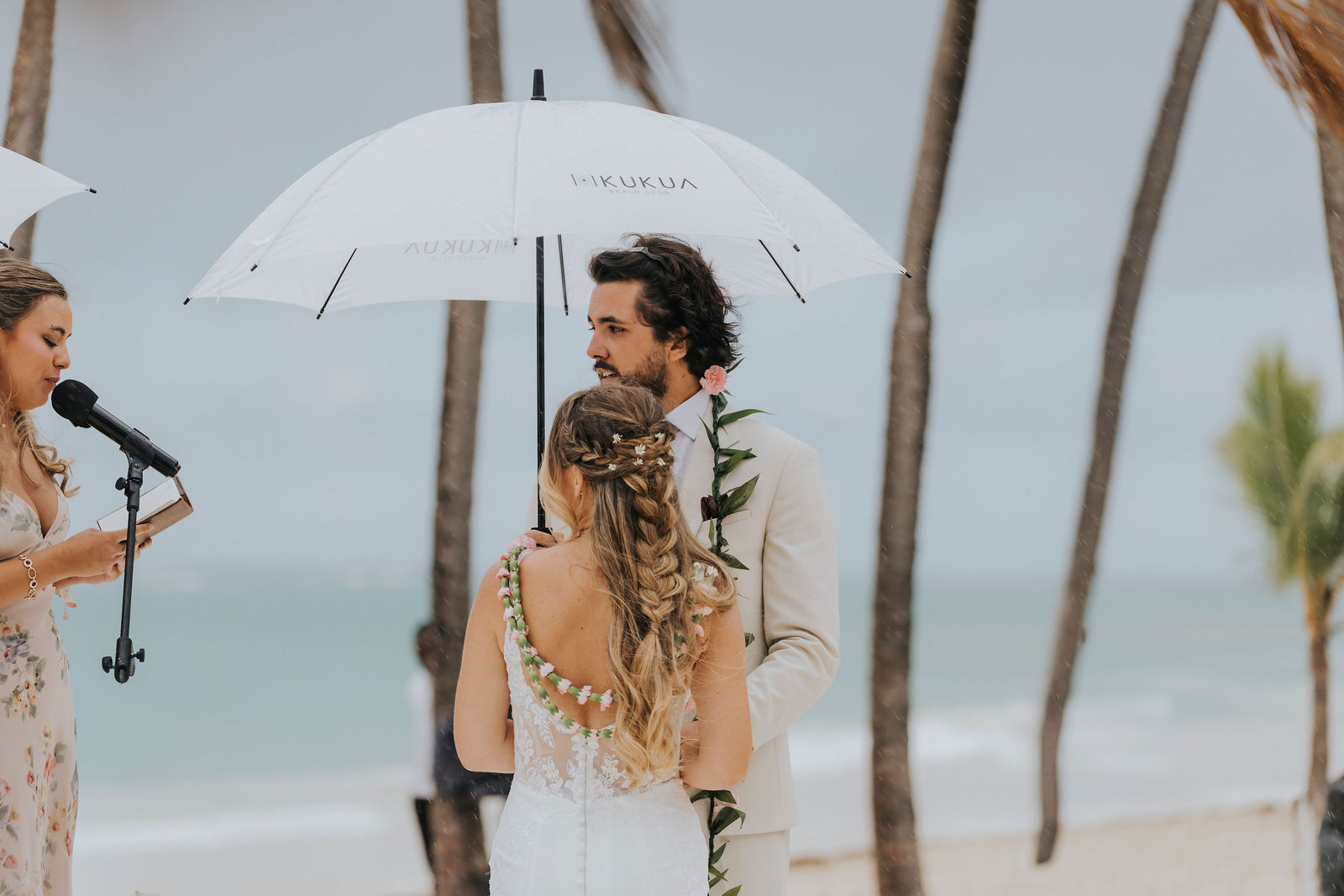 Beachfront wedding ceremony in Punta Cana